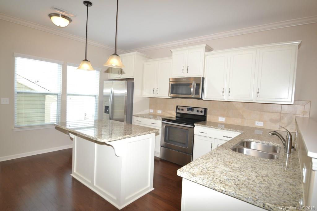 The Oaks At Mcilwaine - Residential Lease