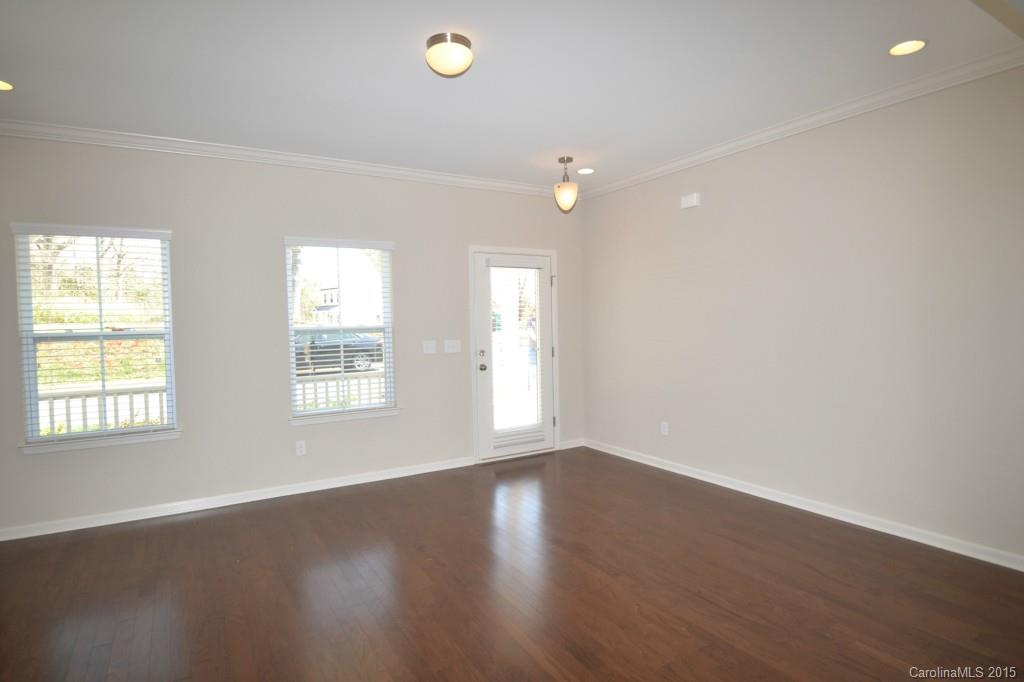 The Oaks At Mcilwaine - Residential Lease