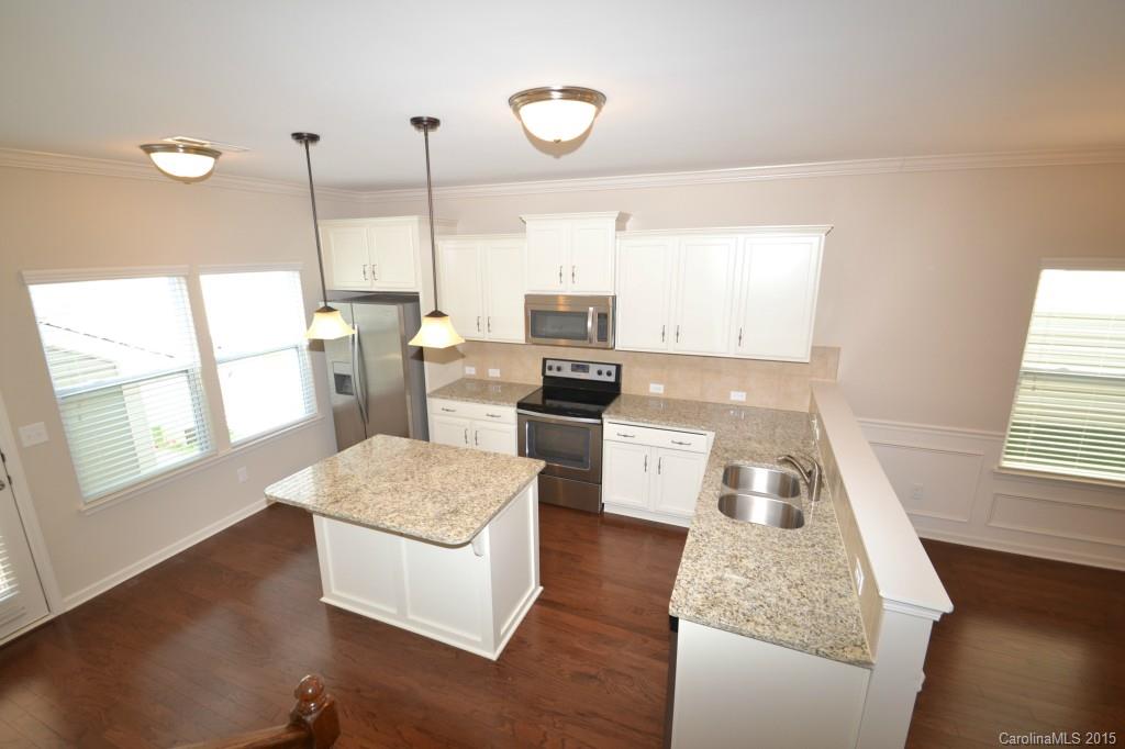 The Oaks At Mcilwaine - Residential Lease