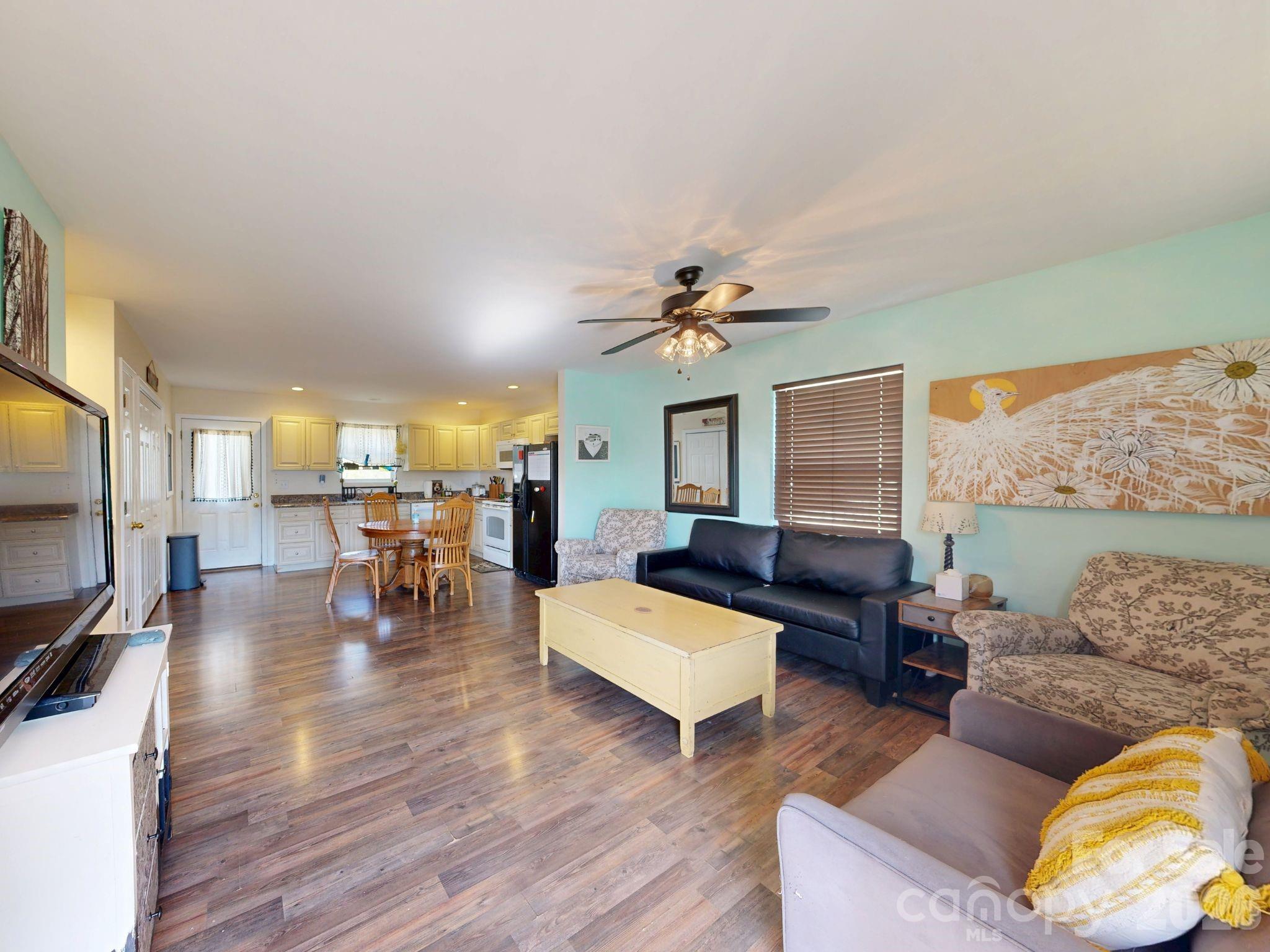 47 Rosman Trail