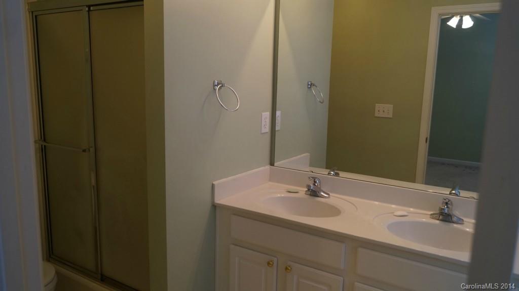 Oakhurst - Residential Lease