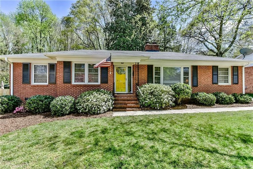 Charming full brick Ranch in desirable Madison Park! Open and spacious kitchen is updated and features granite counters, stainless steel appliances, and ample cabinet space. Beautiful hardwoods throughout main living area and bedrooms. Updated 2 full baths with ceramic tile.  Lovely screened porch overlooks the large fenced backyard. Prime location! Convenient to Montford, Southpark, and Park Rd Shopping center.