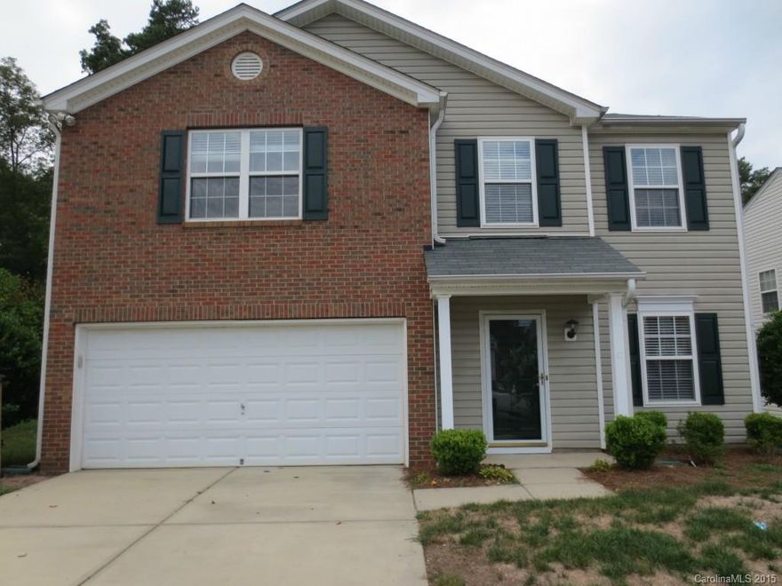 Newly updated three bedroom home in the Woodlands subdivision, formal living room, large kitchen with an eat in area that opens to the great room. Upstairs you will find the master suite with a huge walk in closet. two more spacious bedrooms, the laundry and a large loft. Mature trees line the back yard for added privacy!