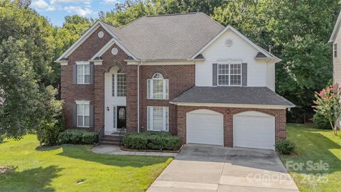 10929 Valley Spring Drive Charlotte NC 28277