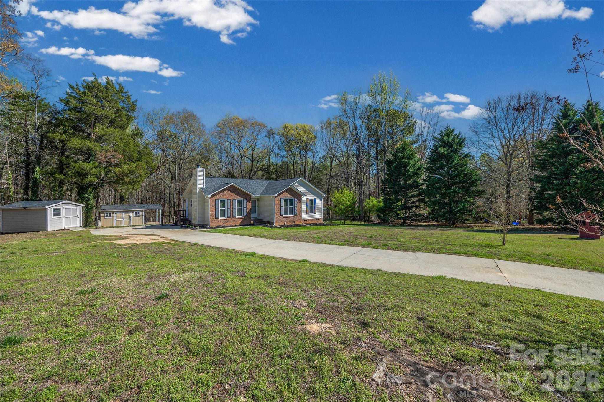 2016 Forest Creek Drive