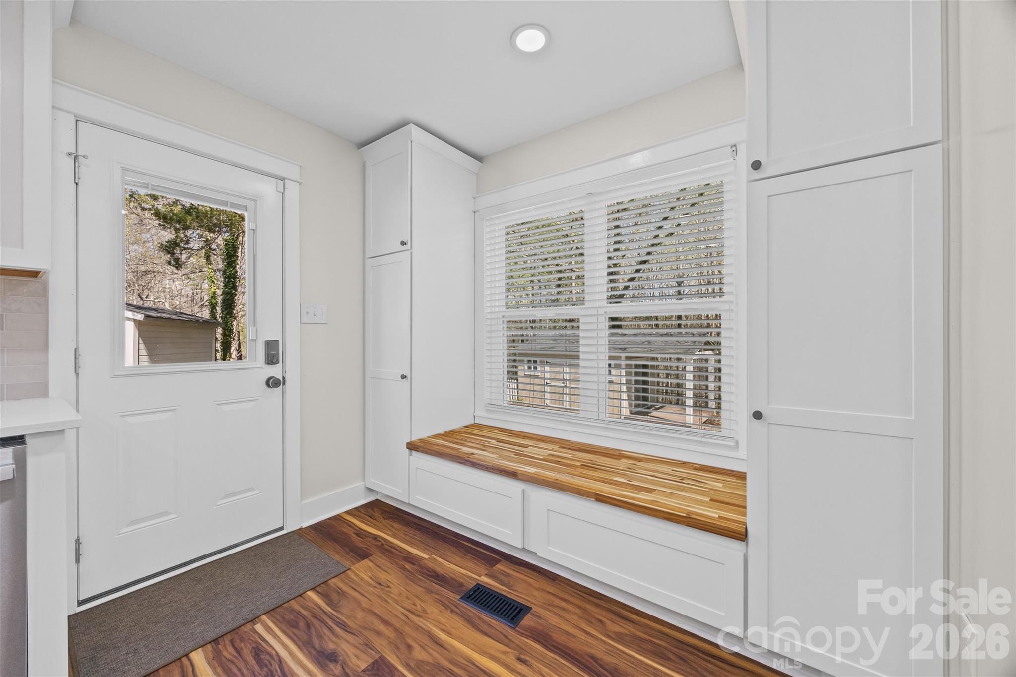 Rolling Ridge - Residential