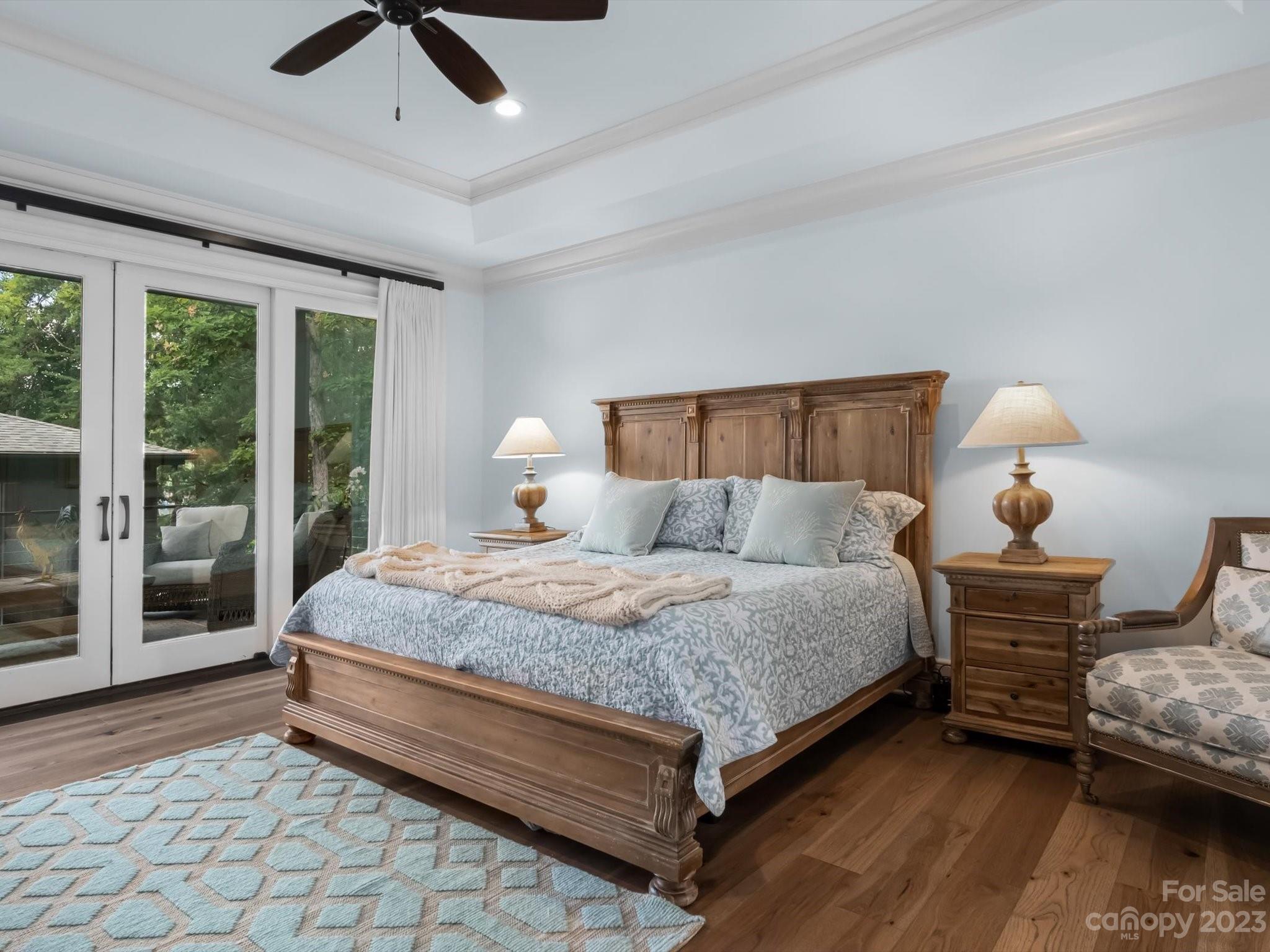 The Peninsula - Residential