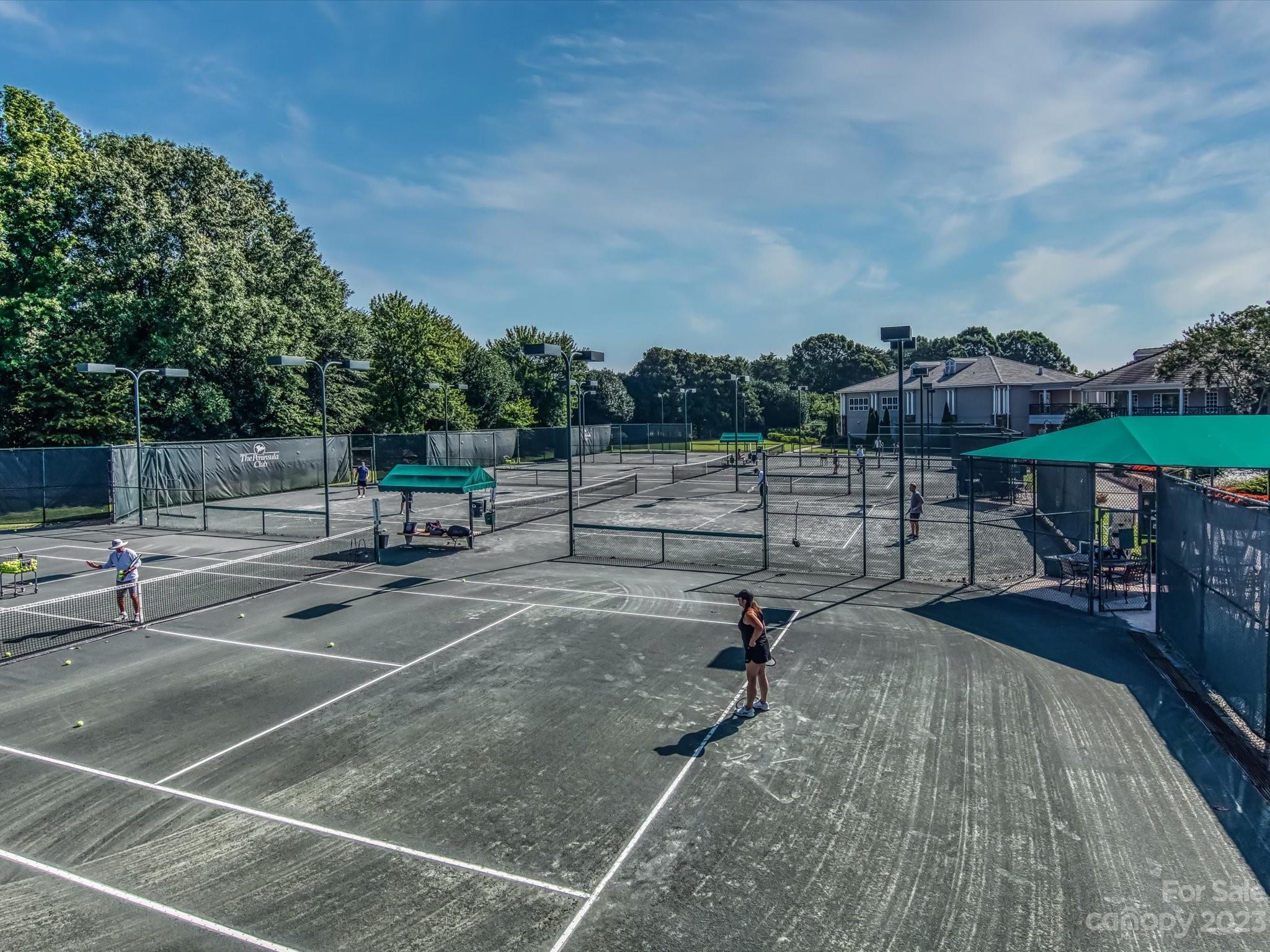 The Peninsula - Residential