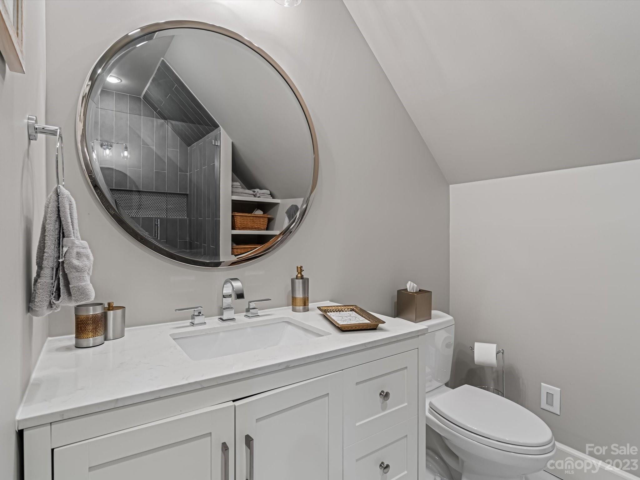 The Peninsula - Residential