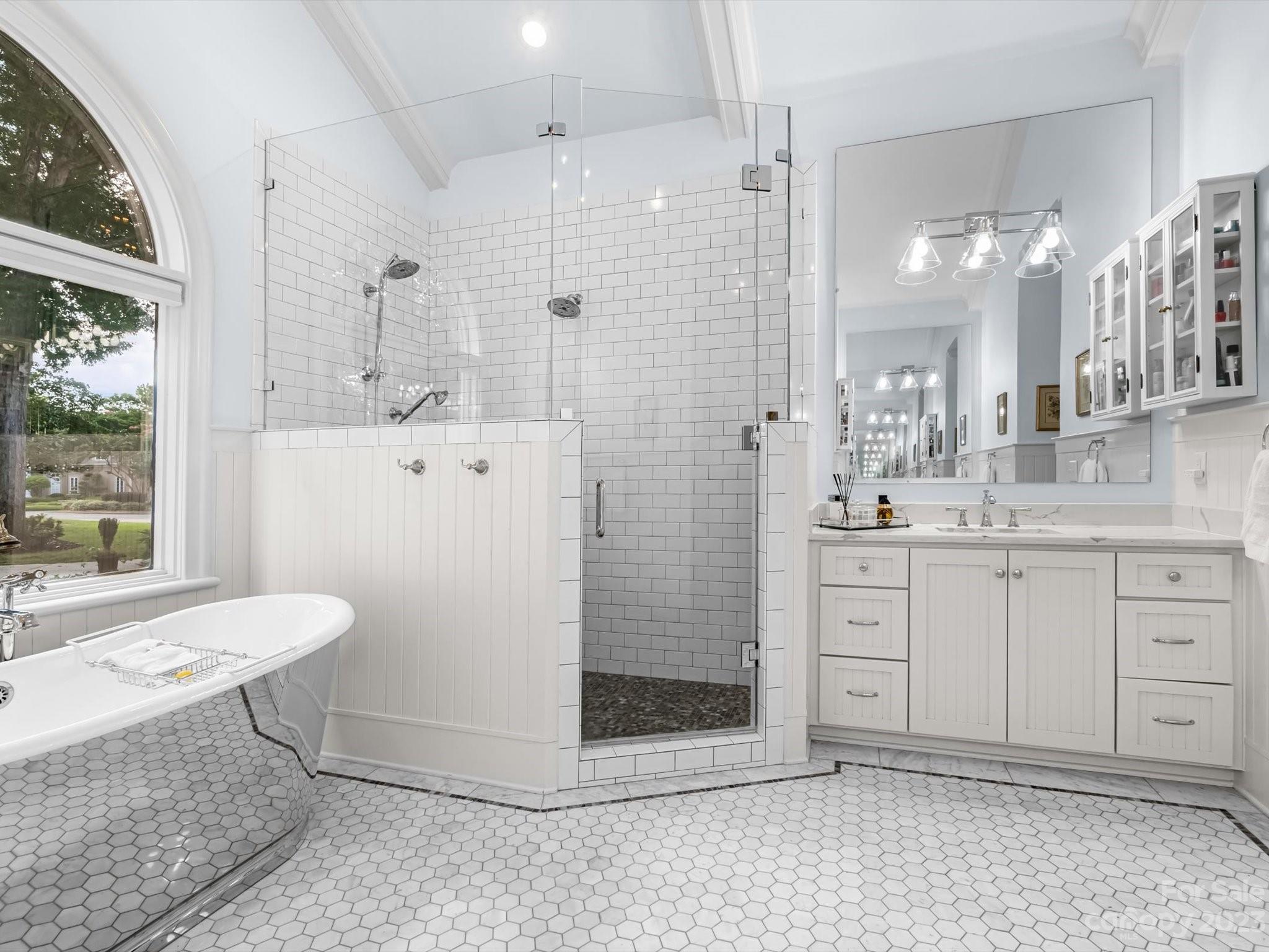 The Peninsula - Residential