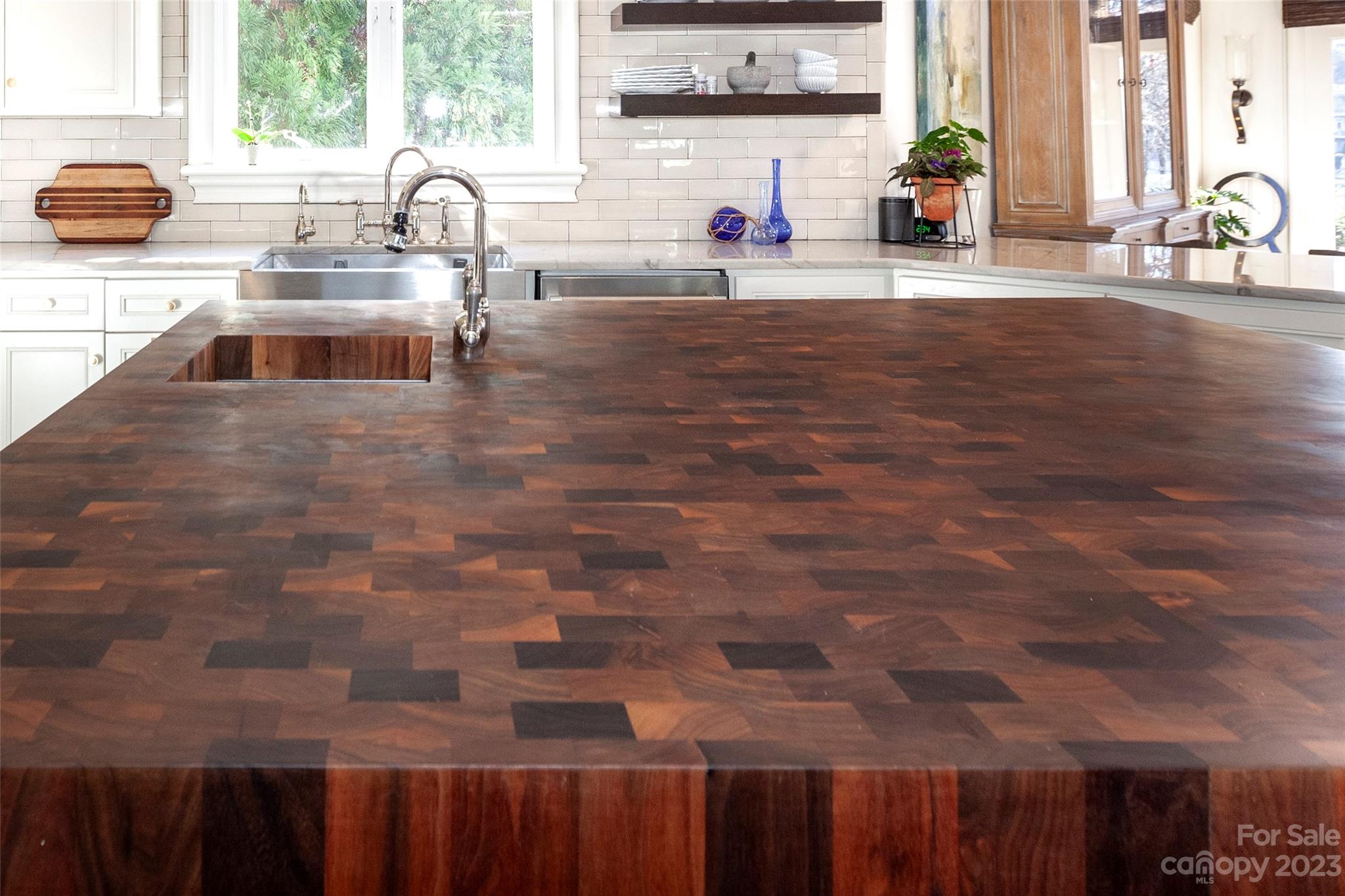 The Peninsula - Residential