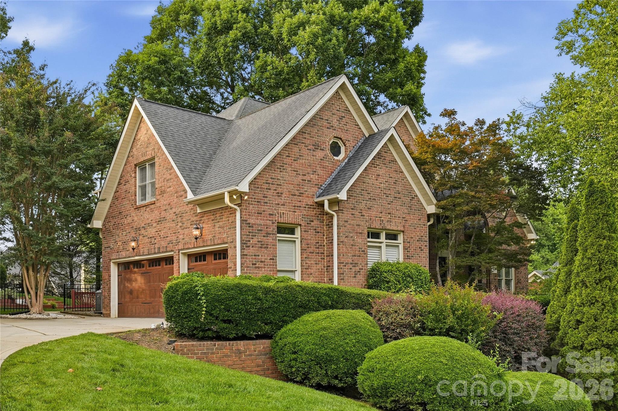 28277 Homes For Sale & Real Estate | REMAX
