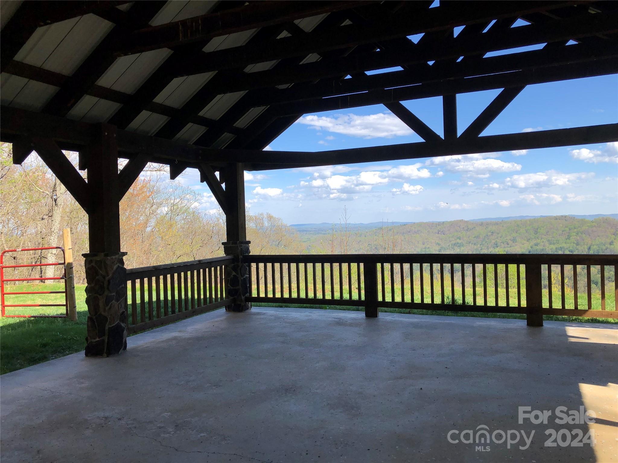 Chestnut Mountain Farms - Land