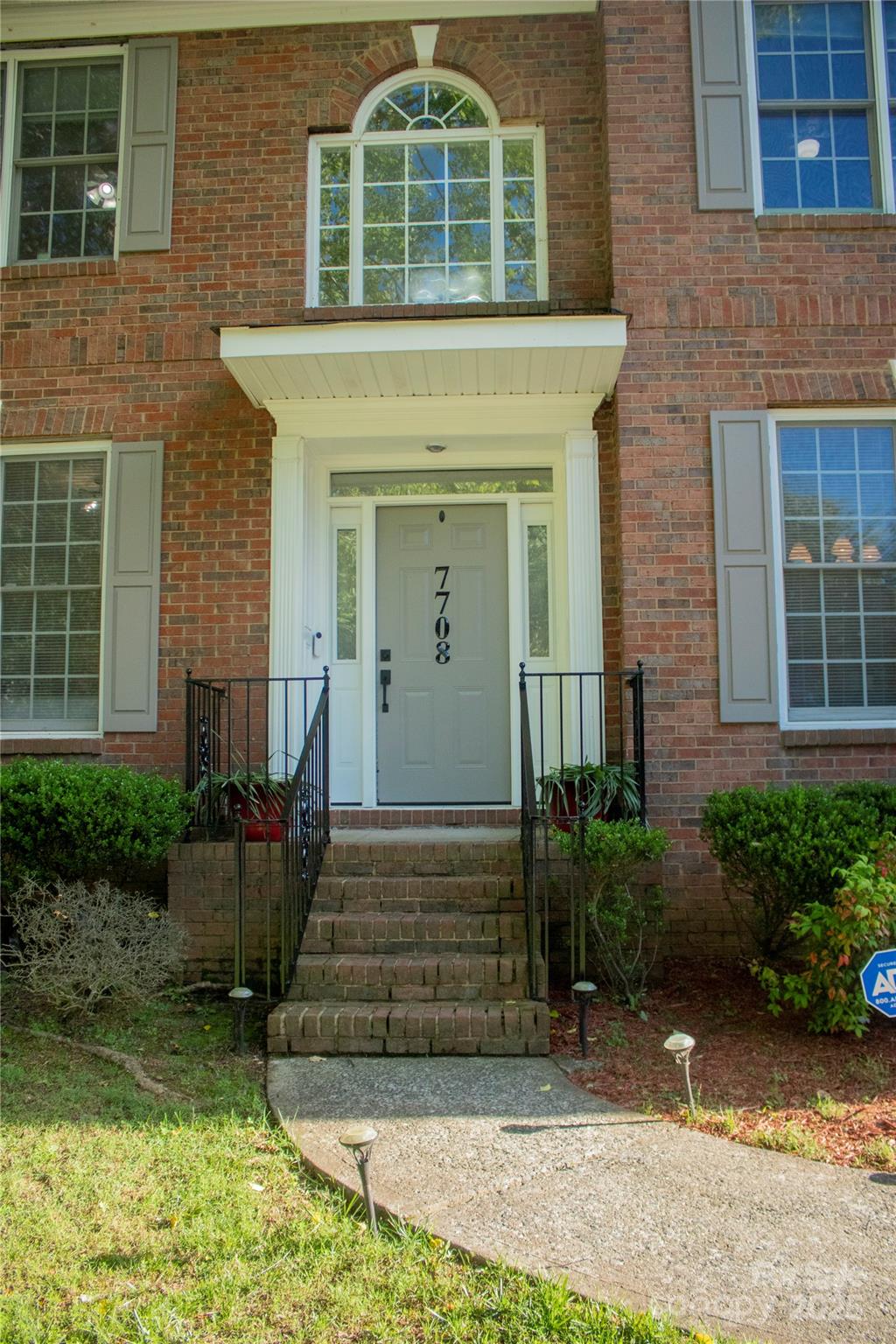 7708 Harrington Woods Road