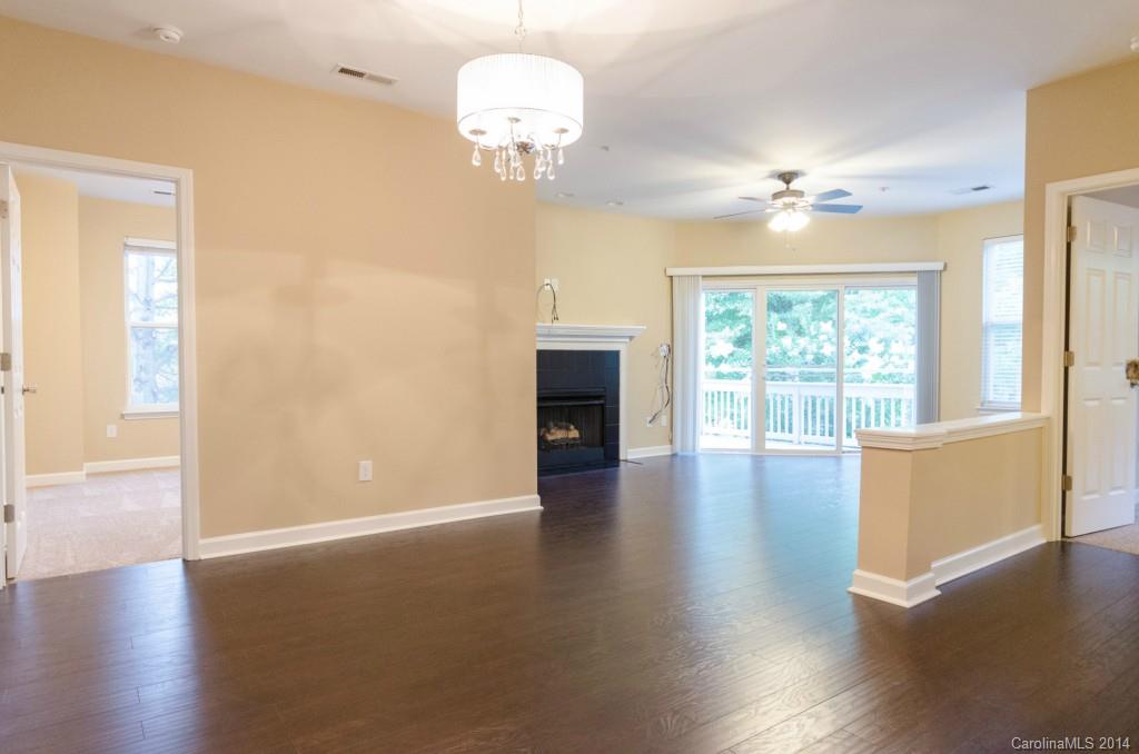 Spinnaker Cove - Residential