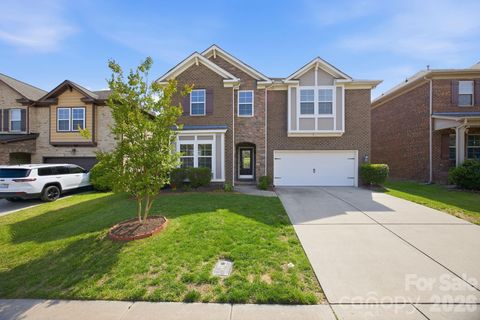 Photo of 2284 Barrowcliffe Drive NW, Concord, NC 28027 (MLS # 4381271)