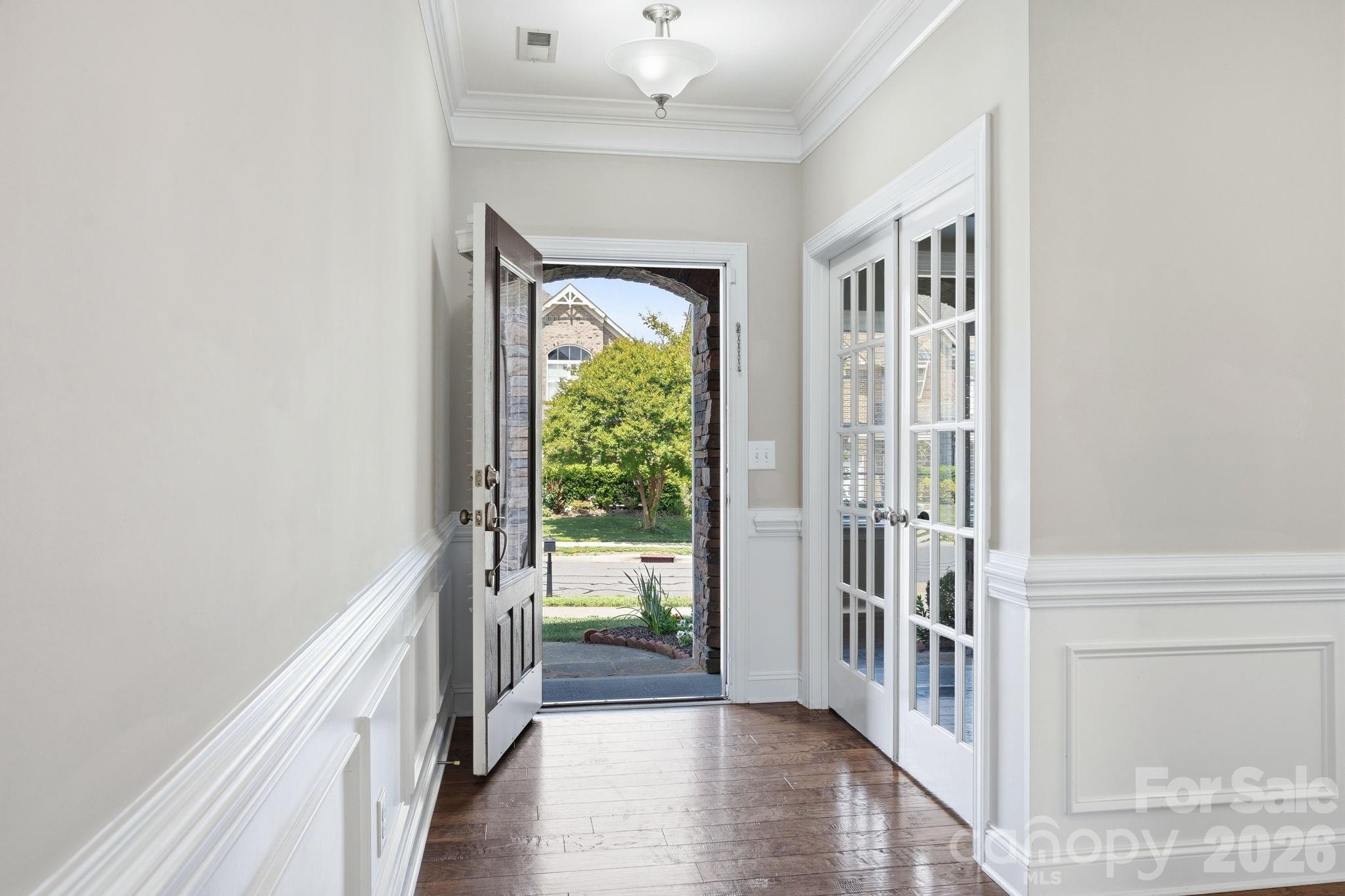 2284 Barrowcliffe Drive NW