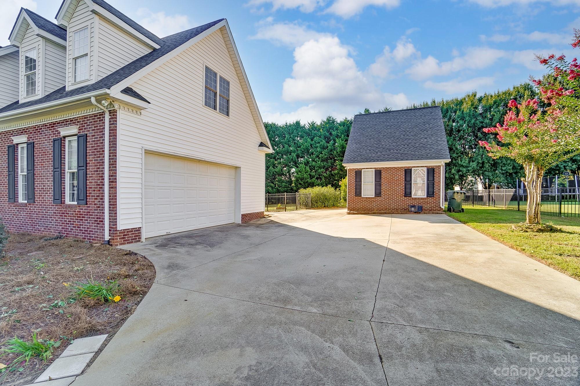 Miller Pond - Residential