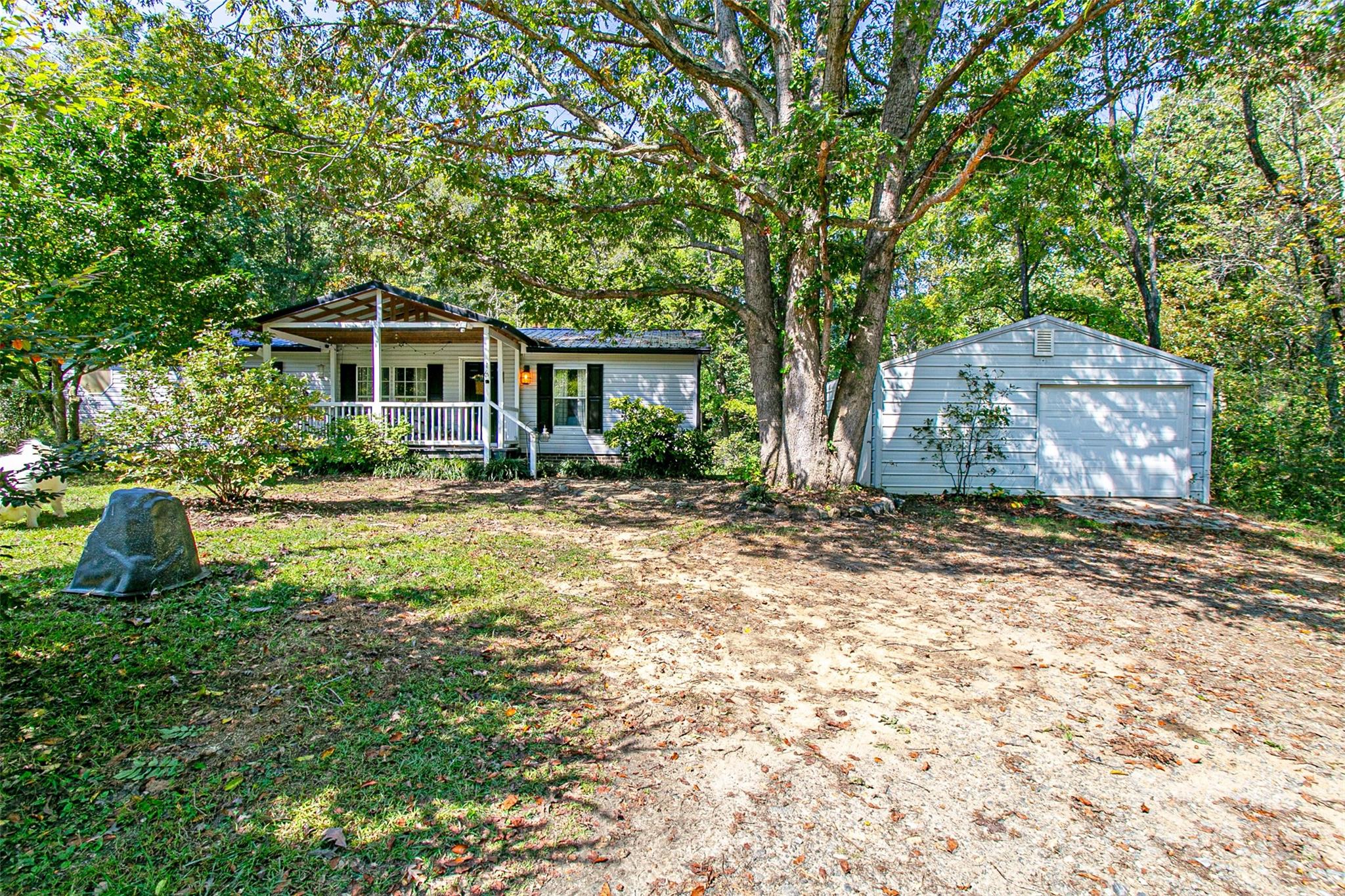 16 Redmond Drive