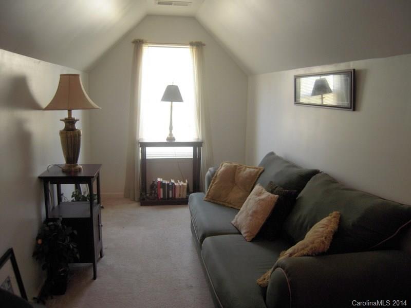 Sunset On Linda Vista - Residential Lease