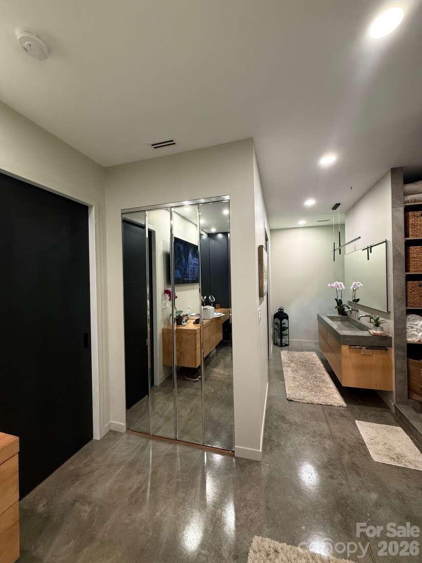 Sherwood Forest - Residential