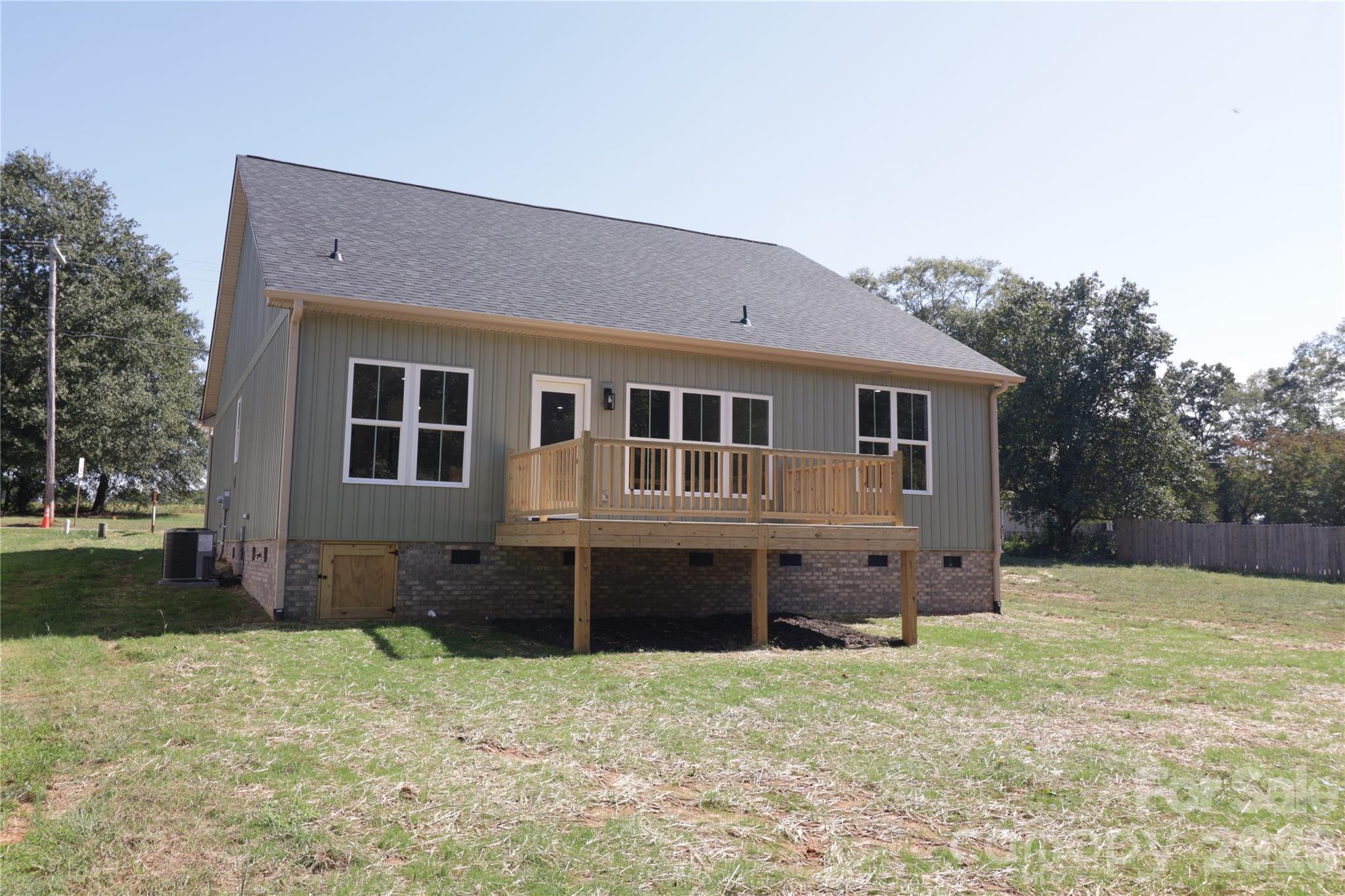 103 Hillcrest Street