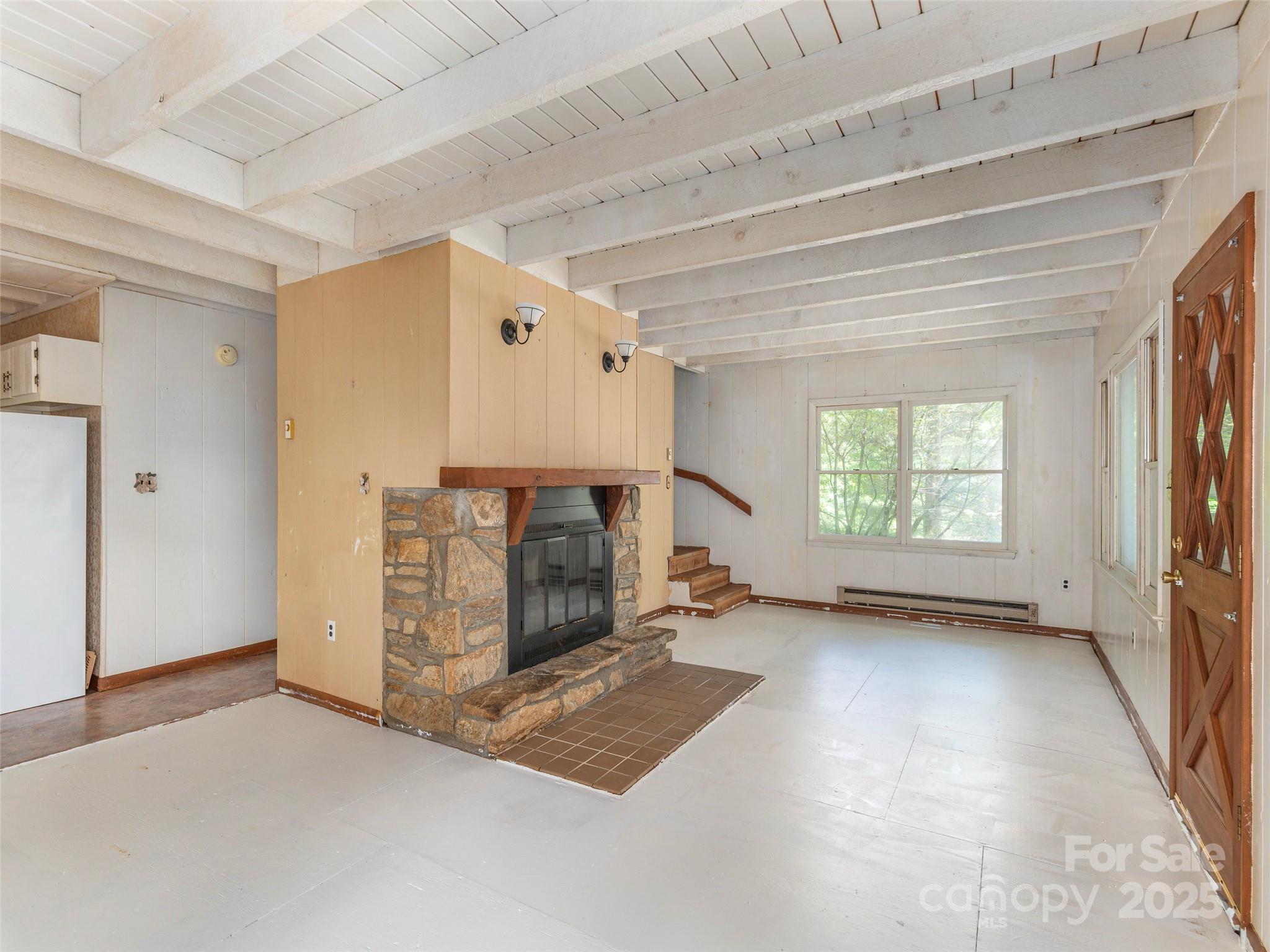 318 Sandsridge Way