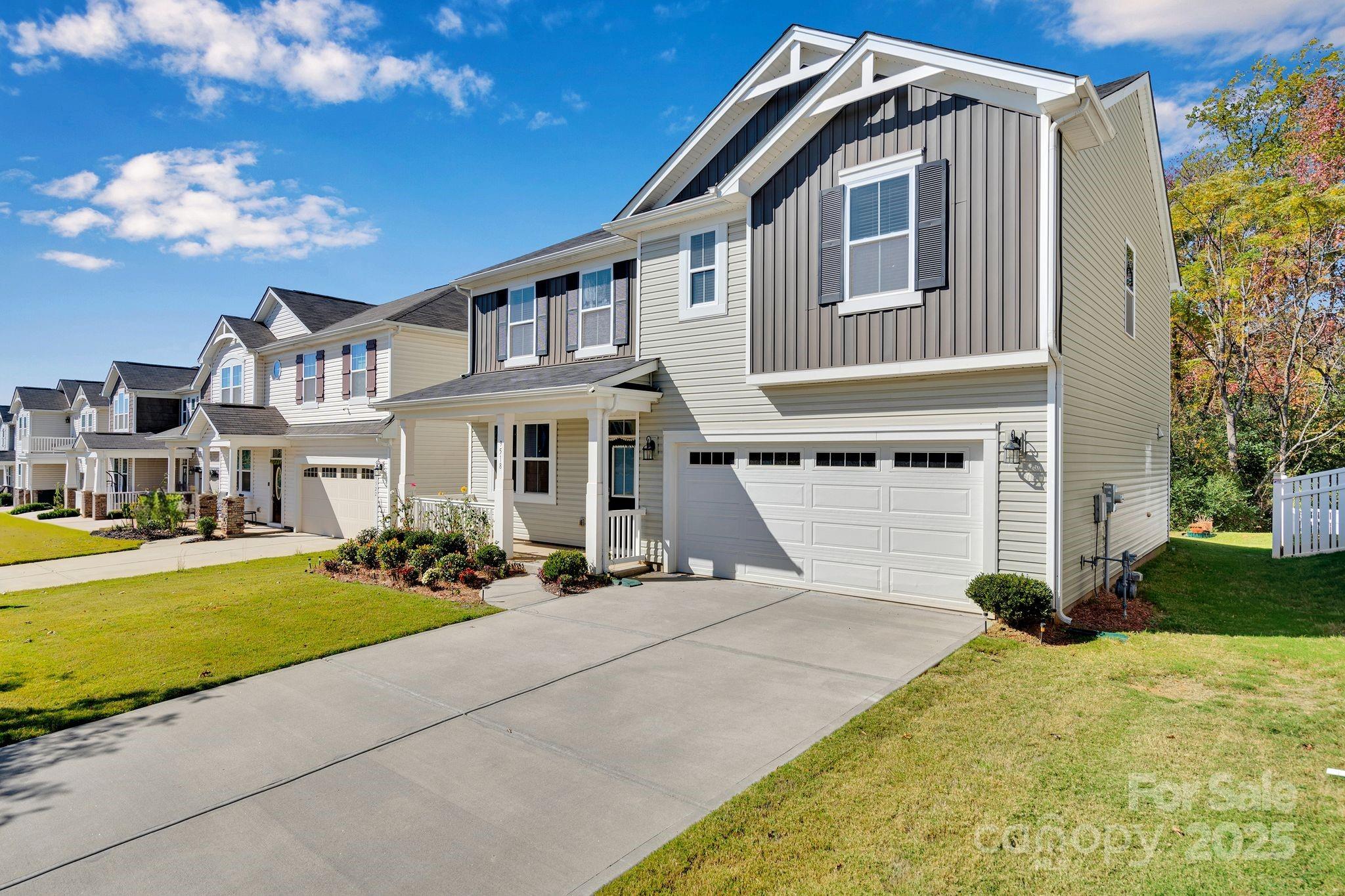 9518 Harvard Oak Court