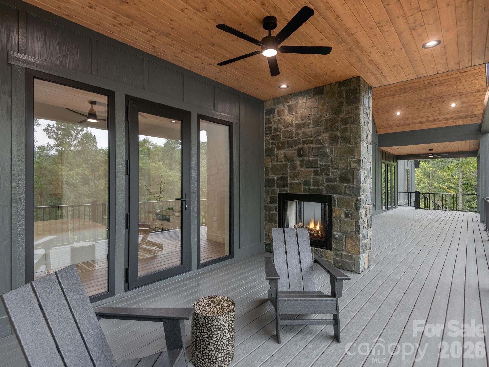 33 Reserve Rd, Hendersonville, NC, 28768, USA, 3 Bedrooms Bedrooms, ,3 BathroomsBathrooms,Residential,Active,33 Reserve Rd,4384004