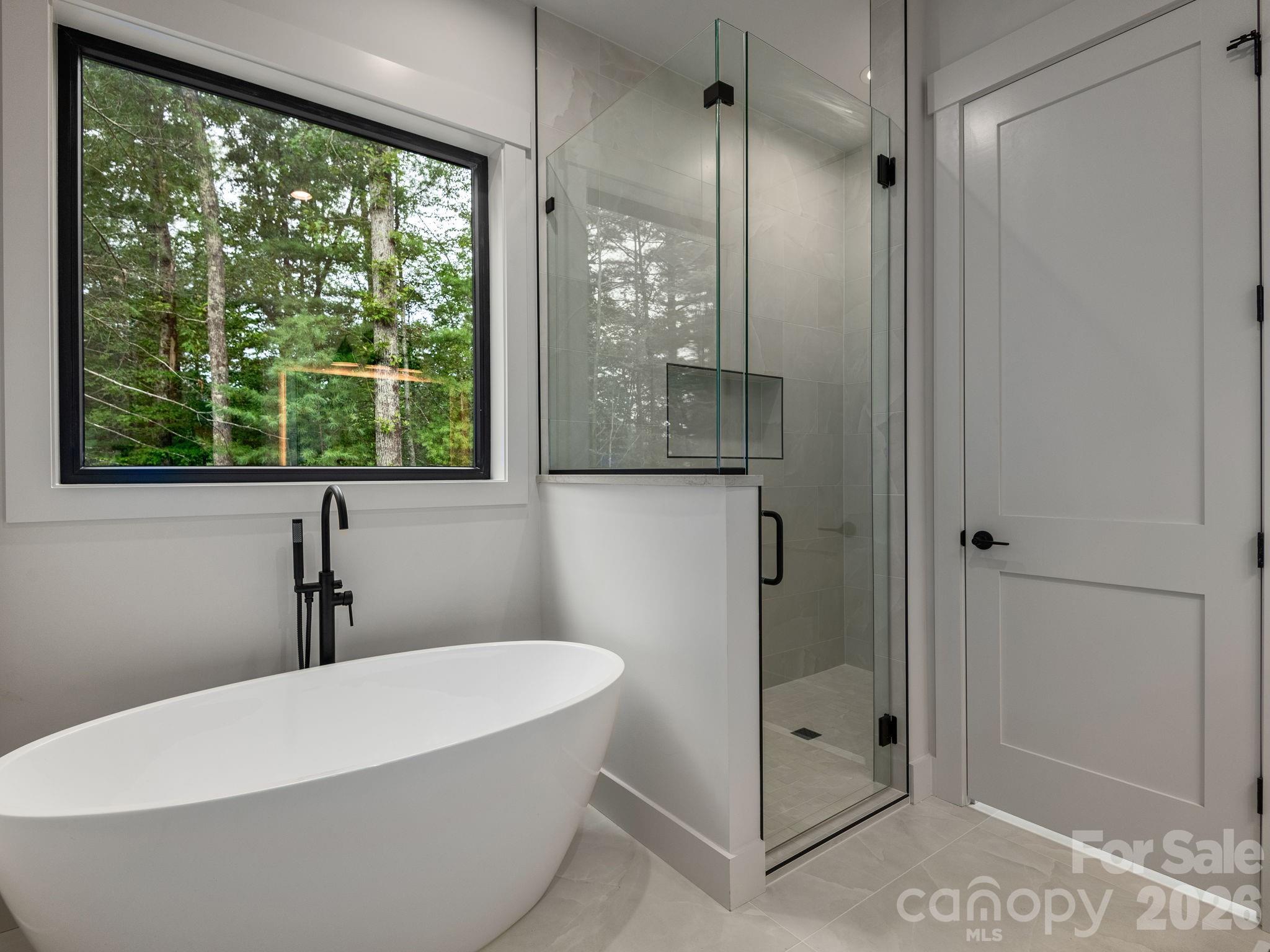 33 Reserve Rd, Hendersonville, NC, 28768, USA, 3 Bedrooms Bedrooms, ,3 BathroomsBathrooms,Residential,Active,33 Reserve Rd,4384004