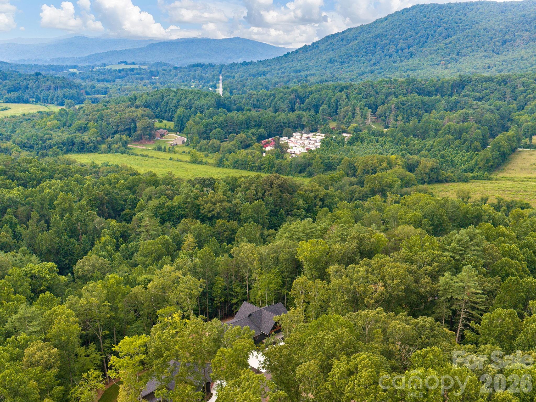 33 Reserve Rd, Hendersonville, NC, 28768, USA, 3 Bedrooms Bedrooms, ,3 BathroomsBathrooms,Residential,Active,33 Reserve Rd,4384004