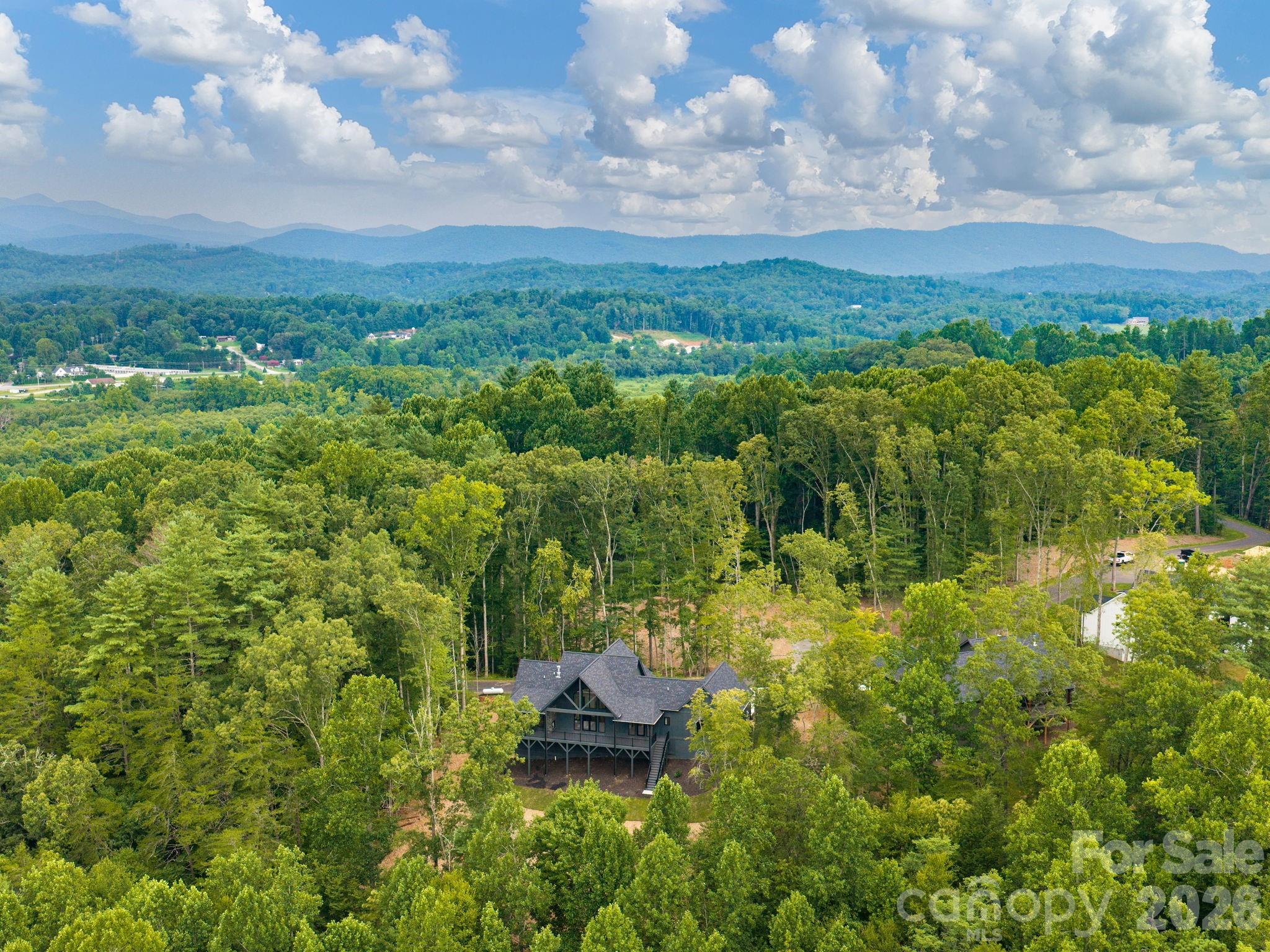 33 Reserve Rd, Hendersonville, NC, 28768, USA, 3 Bedrooms Bedrooms, ,3 BathroomsBathrooms,Residential,Active,33 Reserve Rd,4384004