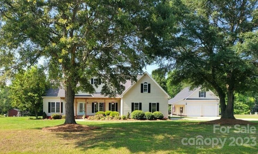 Welcome to this custom home nestled on an acre land in York! This property has been meticulously remodeled, with a focus on kitchen upgrades. The kitchen features an expansive quartz center island with seating for 4, granite countertops, soft-close drawers, mosaic tile backsplash, and a pot filler by the stove for convenience. You'll love the elegant mosaic tile designs, Moen faucets and backlit mirrors with adjustable light settings in both bathrooms. 2-car side-load garage and an additional detached 2-car garage, with over 300 square feet of potential for finished space above. 4 year old HVAC system and brand new ductwork. Country living at it's finest!