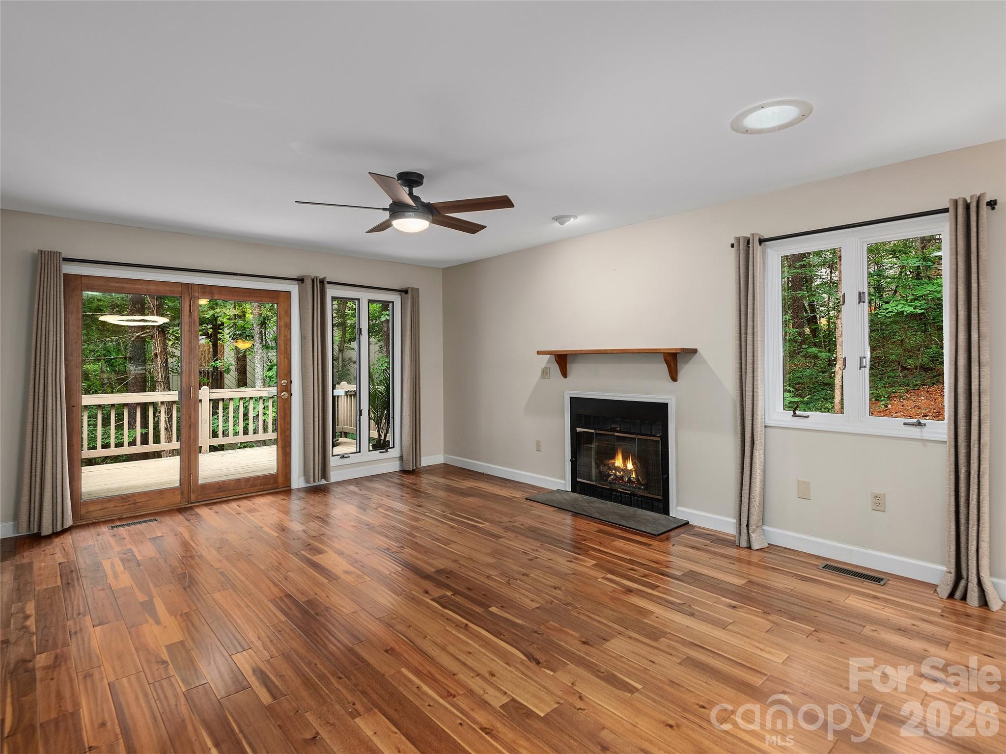 23 Cedarwood Trail B