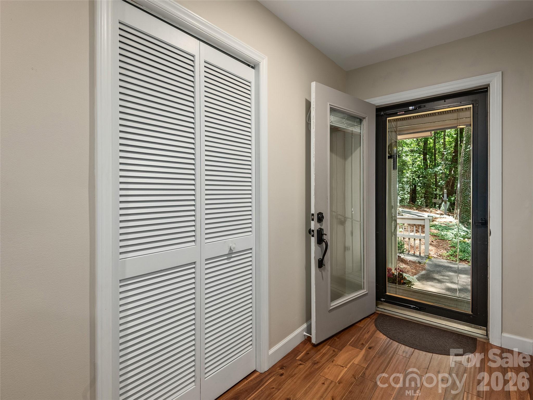 23 Cedarwood Trail B