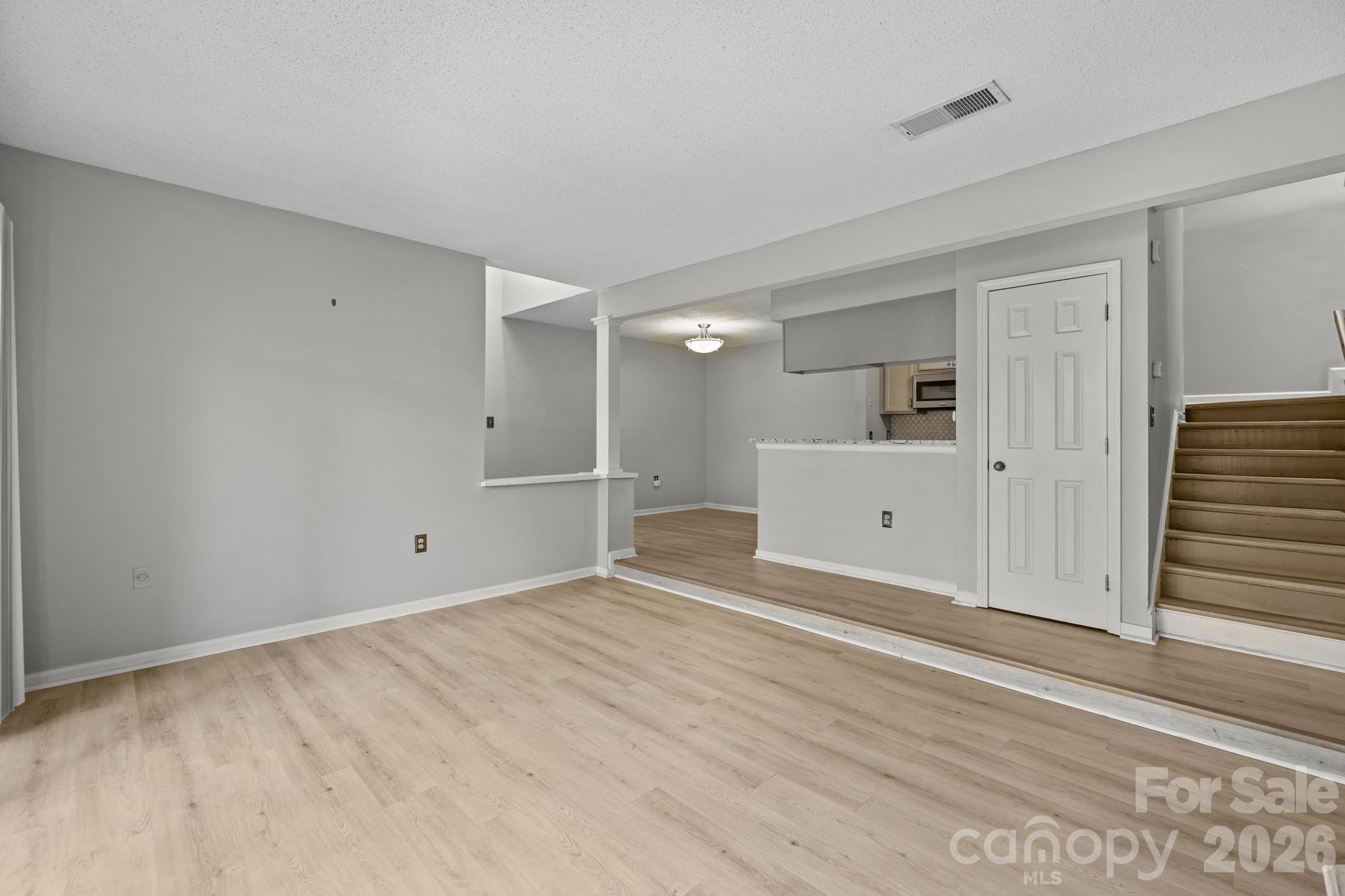 427 W 8th Street 104