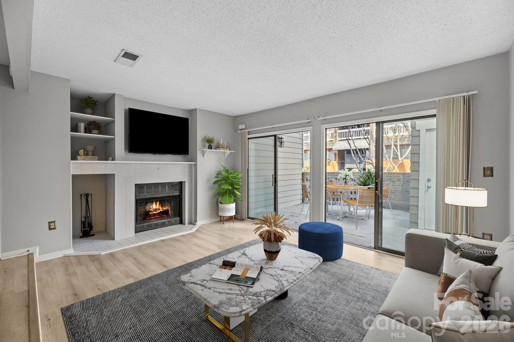 427 W 8th Street 104