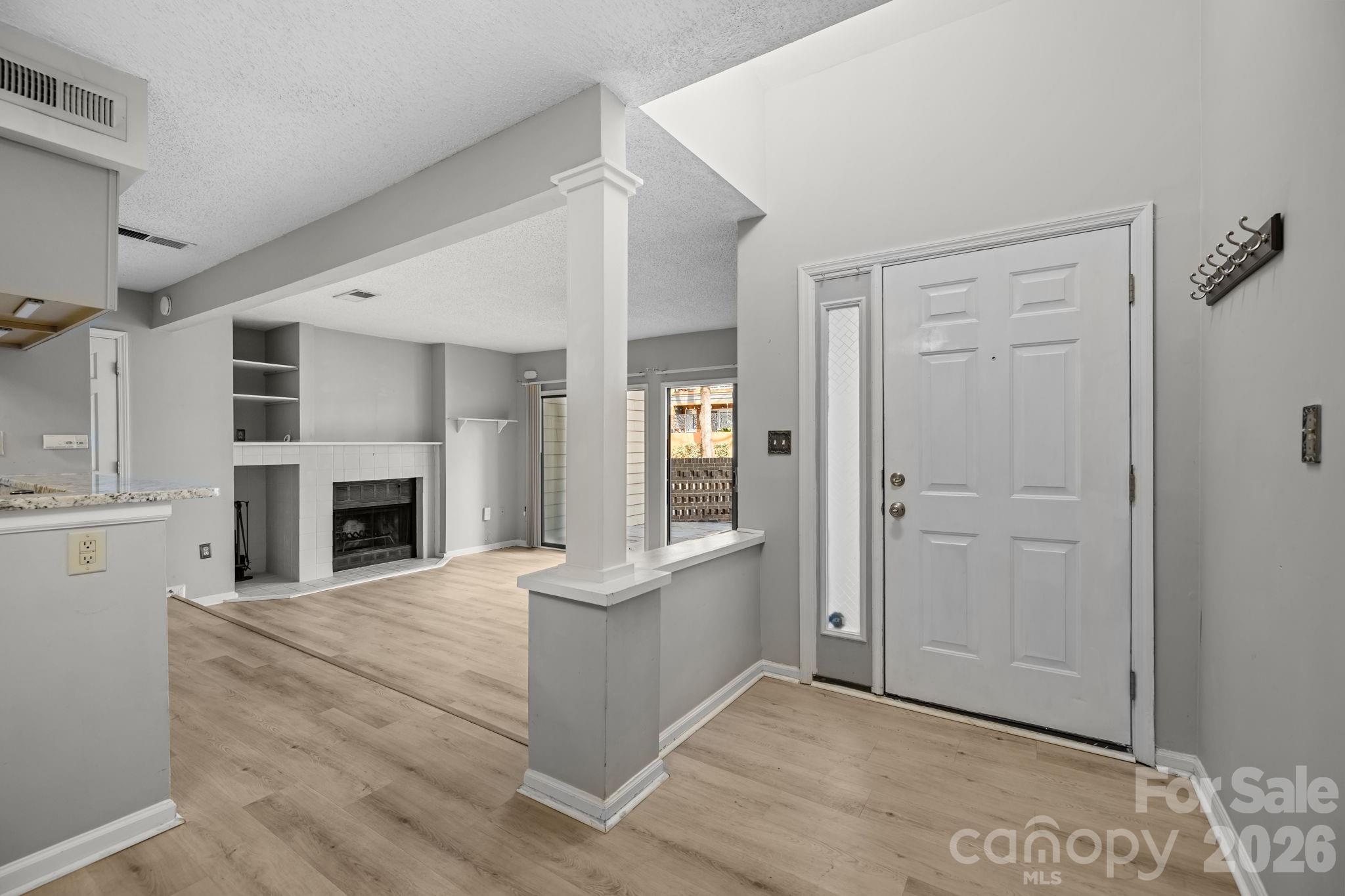 427 W 8th Street 104