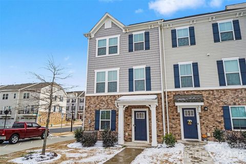 Photo of 1546 Aspire Street, Charlotte, NC 28262 (MLS # 4342374)