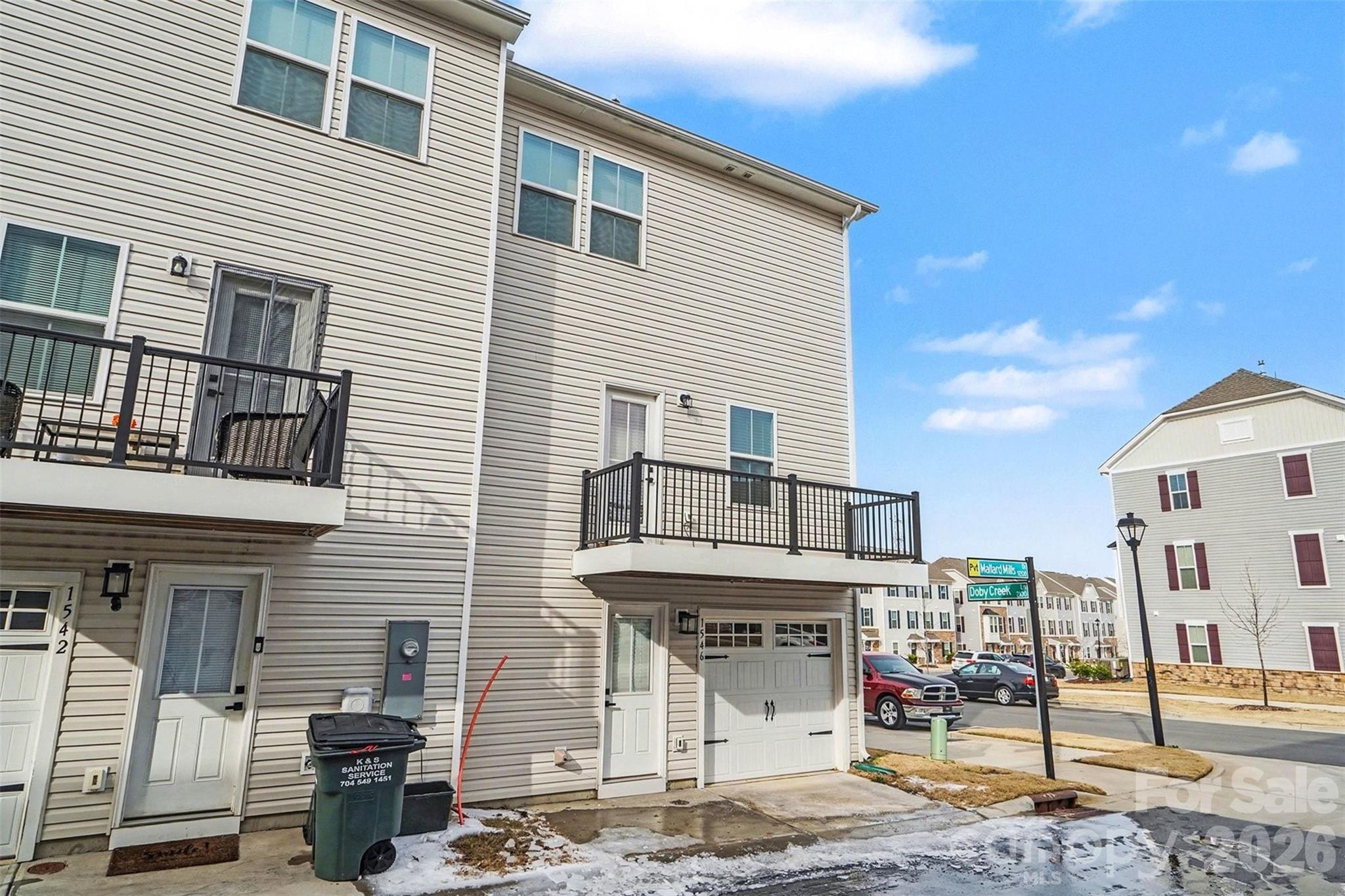 The Towns at Mallard Mills - Residential