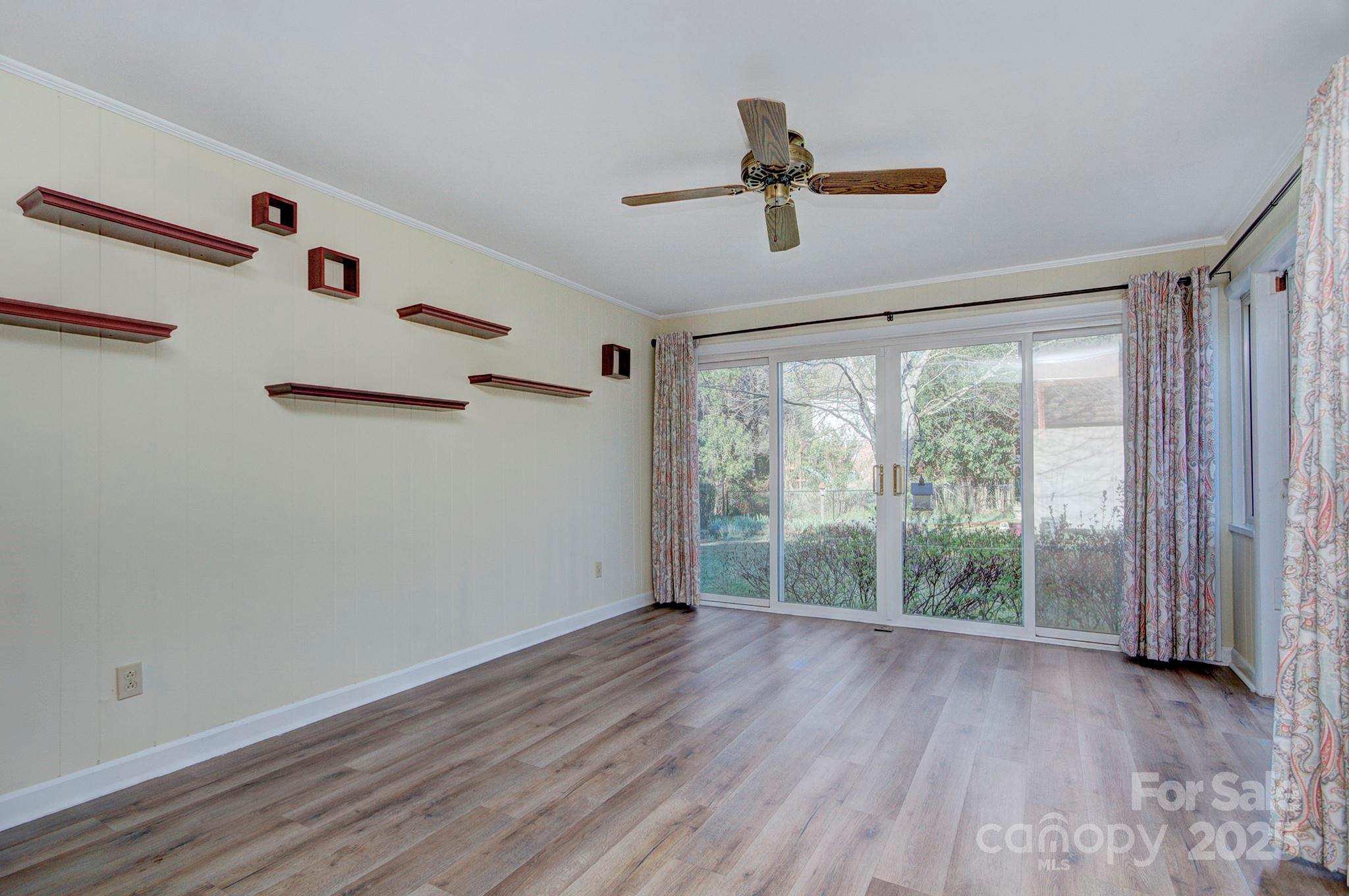 Country Club Heights - Residential