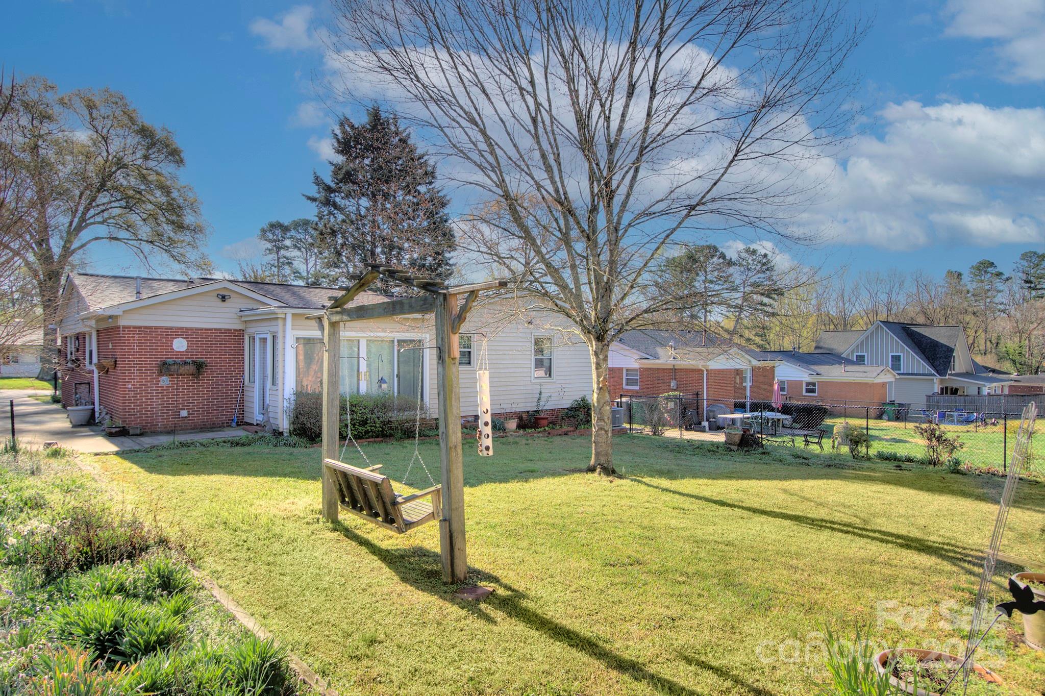 Country Club Heights - Residential