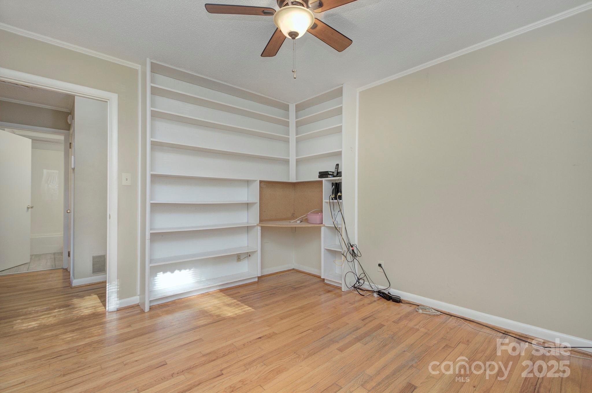 Country Club Heights - Residential