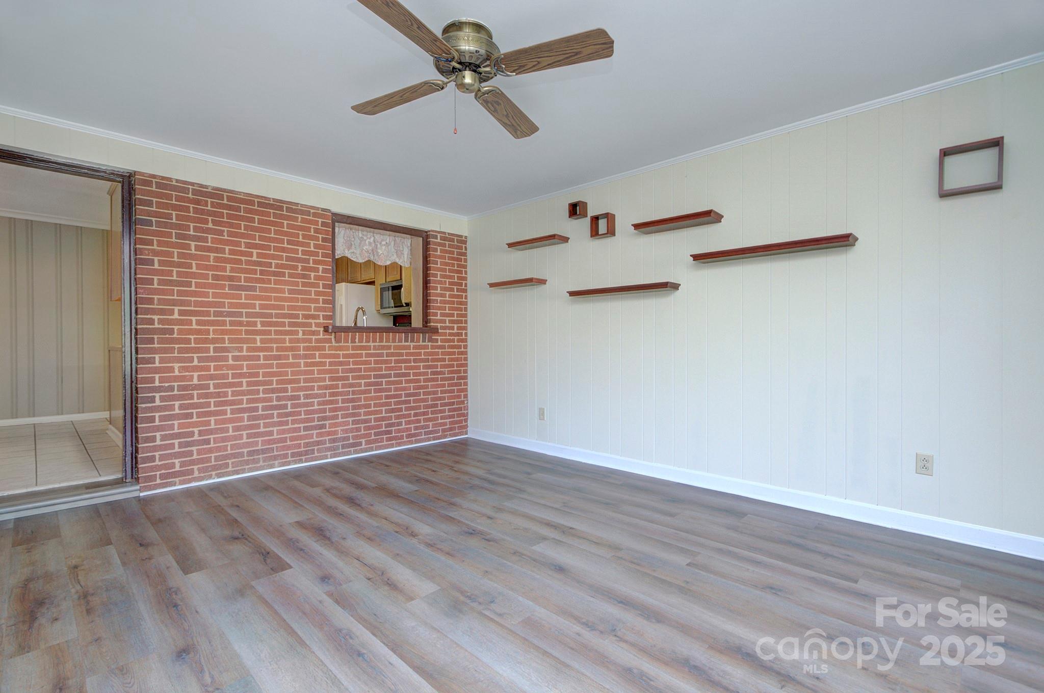 Country Club Heights - Residential
