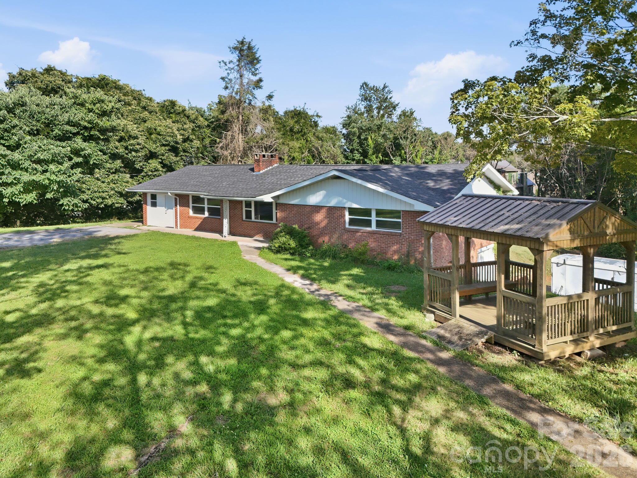1496 Jenkins Valley Road