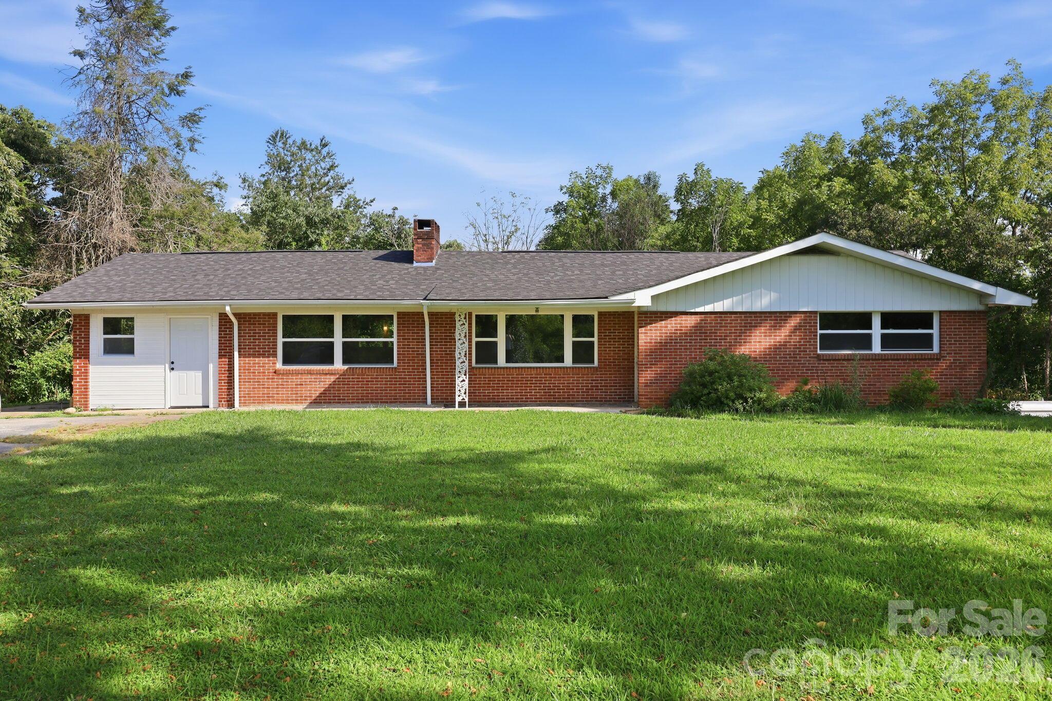 1496 Jenkins Valley Road