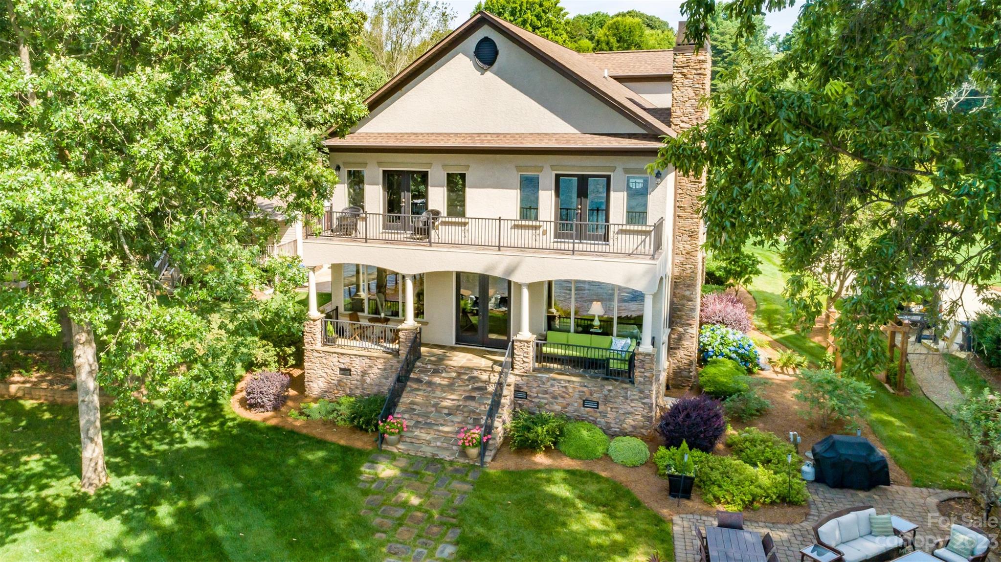 Commodore Peninsula - Residential