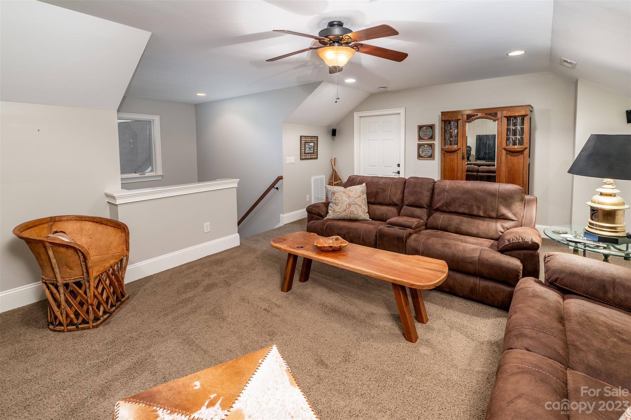 Commodore Peninsula - Residential