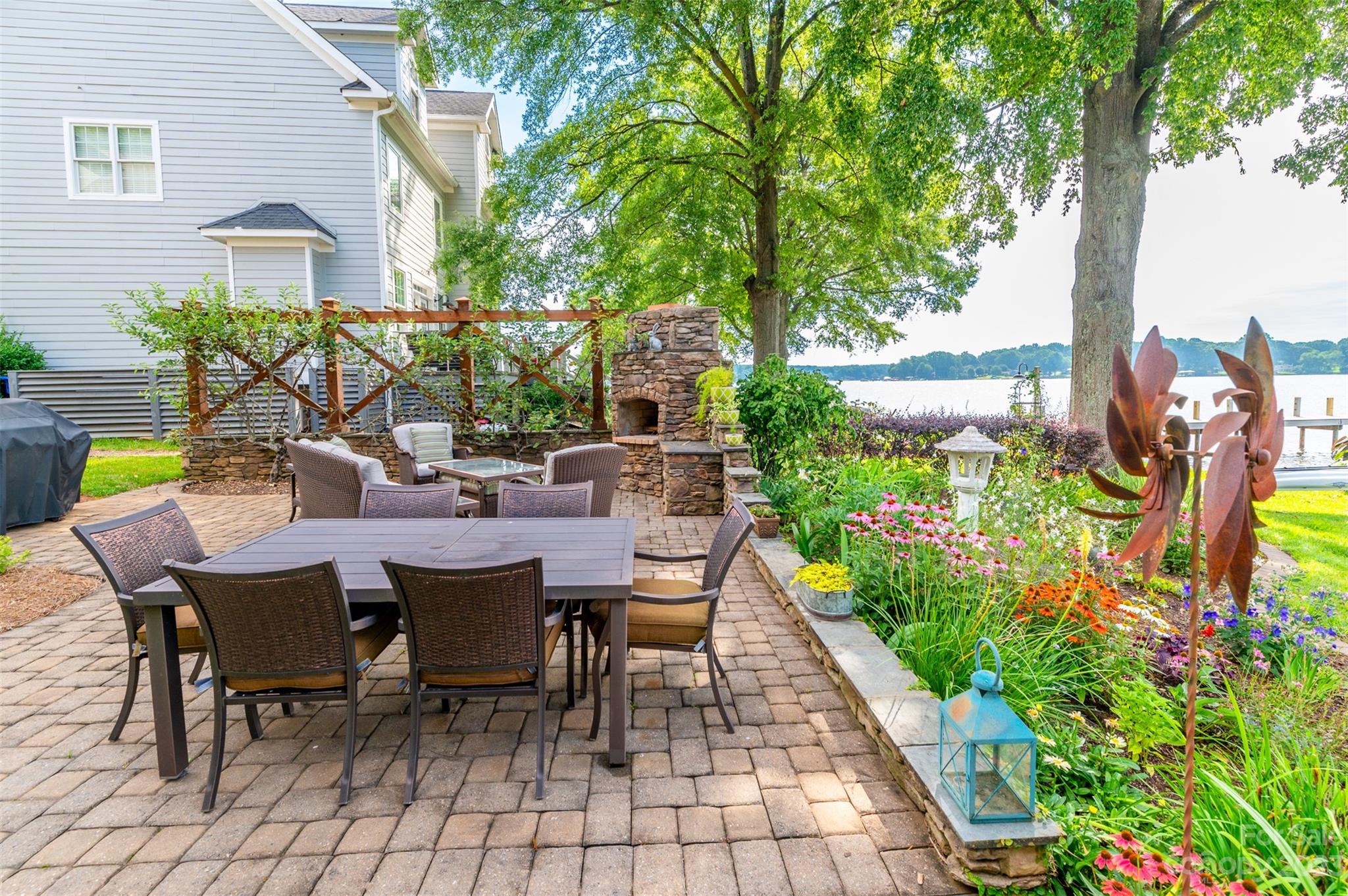 Commodore Peninsula - Residential