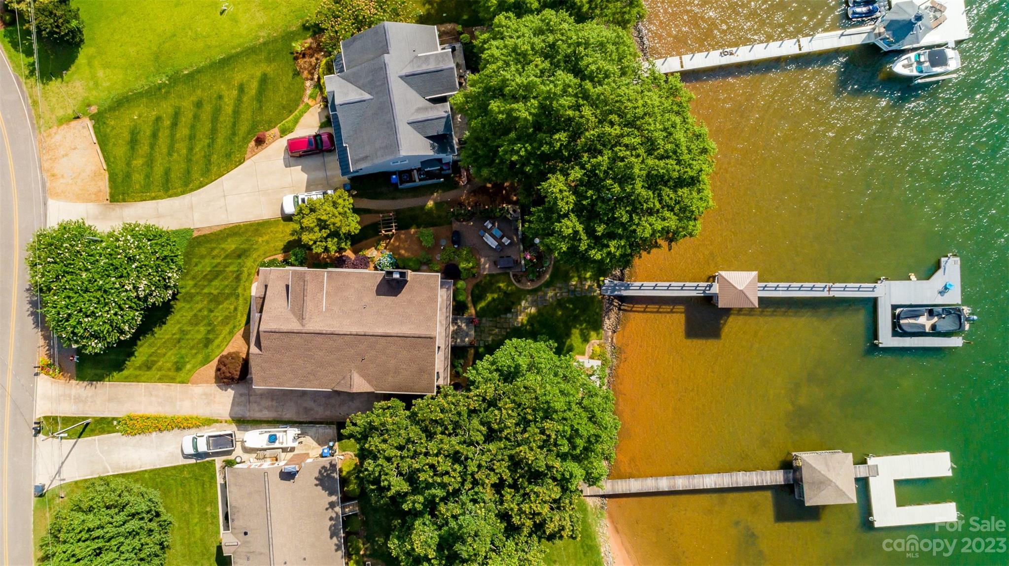 Commodore Peninsula - Residential